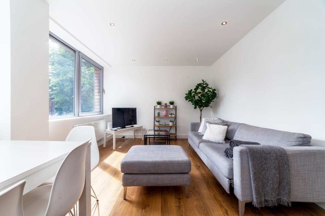 Modern And Bright 2 Bdr Flat In Clapham Common Apartment ลอนดอน ภายนอก รูปภาพ